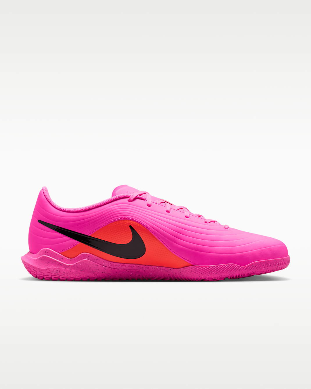 Nike Tiempo Maestro Club Indoor/Court Low-Top Soccer Shoes