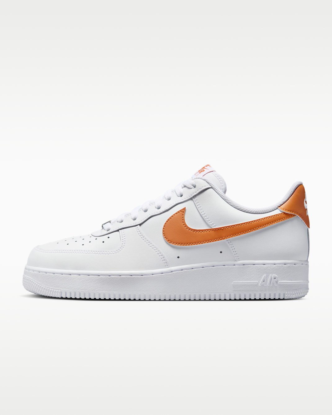 Tenis para hombre Nike Air Force 1 '07 - Blanco/Monarca