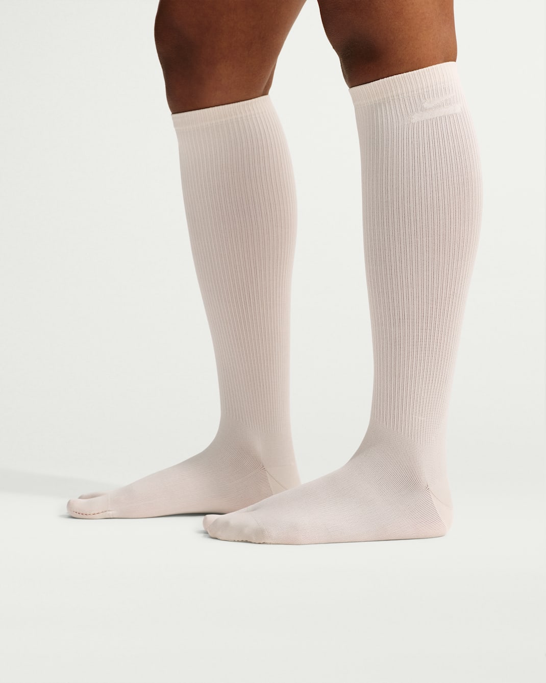 Chaussettes montantes fendues NikeSKIMS Rift (1 paire) - Light Orewood Brown/Phantom