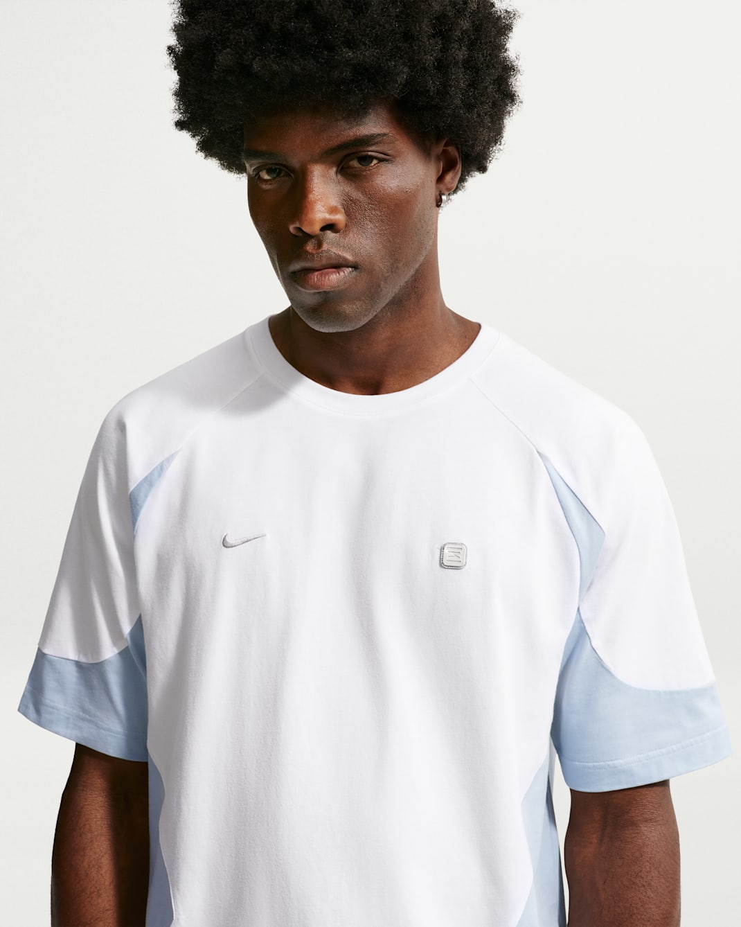 Kortärmad tröja Nike Sportswear för män - Vit/Light Armory Blue/Wolf Grey