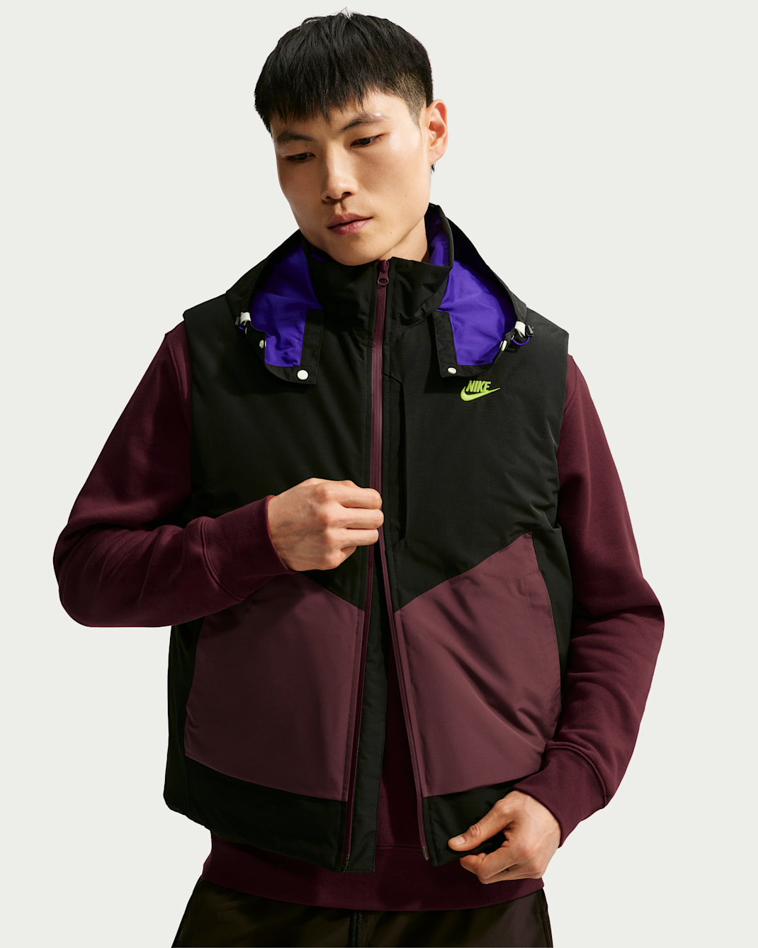나이키 윈드러너 PrimaLoft® 남성 스톰 핏 ADV 베스트 - 블랙/라이트 볼더/블랙/볼트