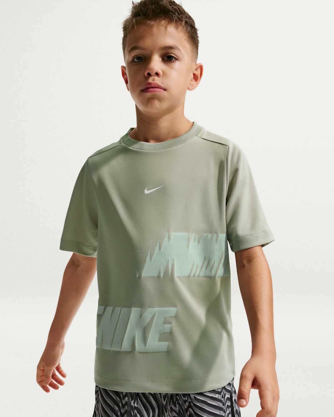 Playera de manga corta Dri-FIT para niño talla grande Nike Multi - Niebla pícea/Blanco