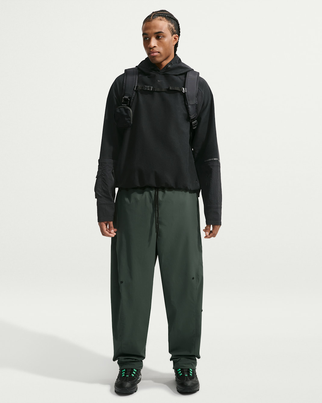 Pantalon Dri-FIT à ourlet ouvert Nike Tech Helios pour homme - Camo Green/Noir