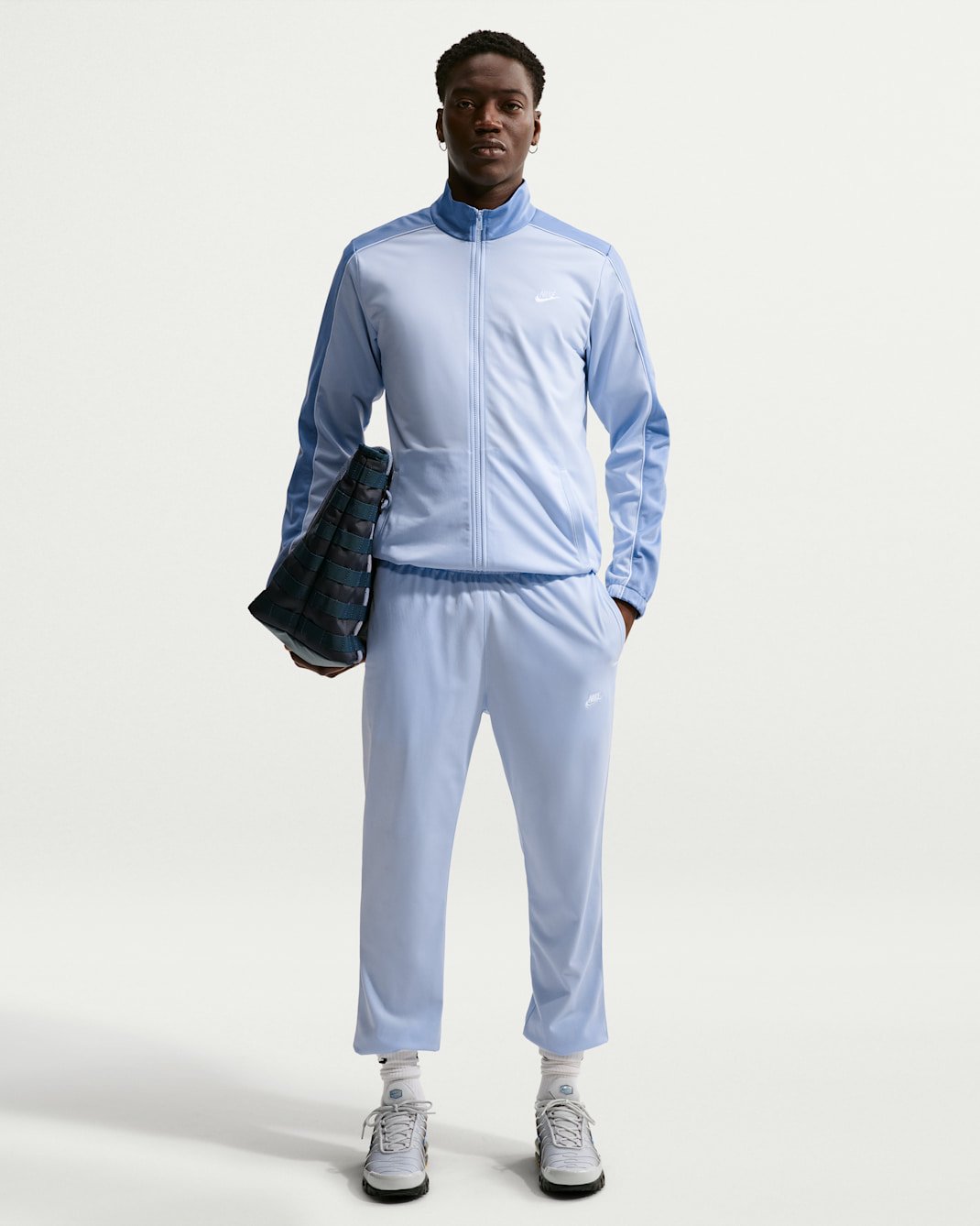 Polystickad tracksuit Nike Sportswear Club för män - Hydrogen Blue/Work Blue/Vit/Vit