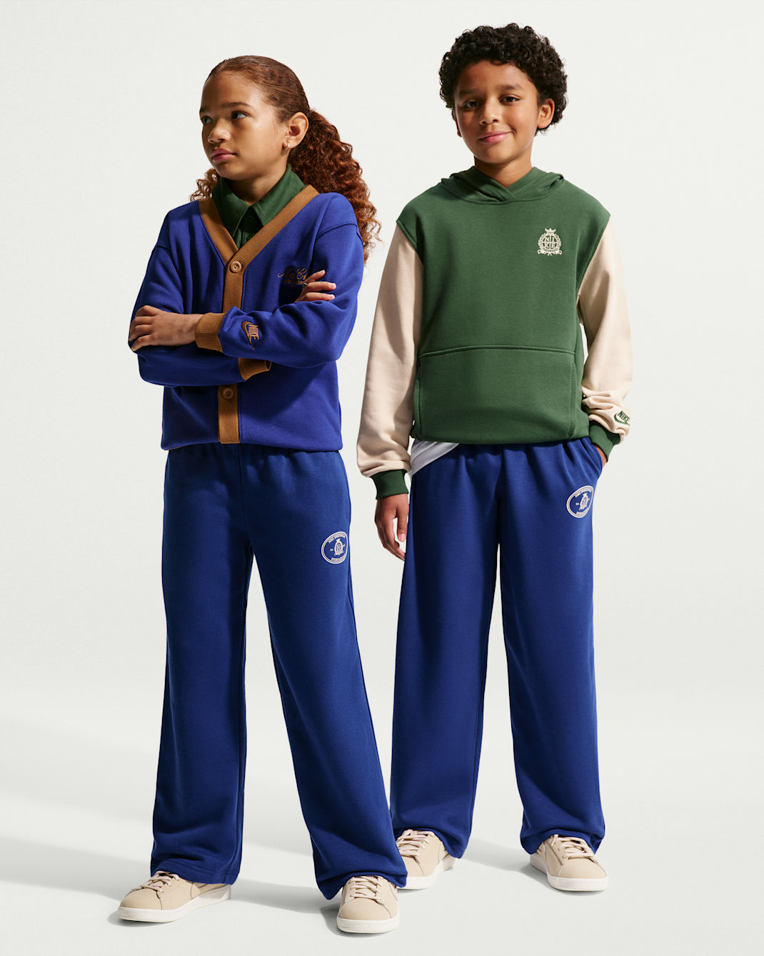 Παντελόνι με ανοιχτό στρίφωμα από ύφασμα French Terry Nike Sportswear Club για μεγάλα παιδιά - Deep Royal Blue/Sanddrift