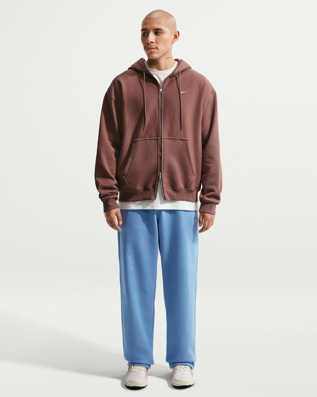 Nike Solo Swoosh Men's Fleece Open-Hem Trousers - Work Blue/White