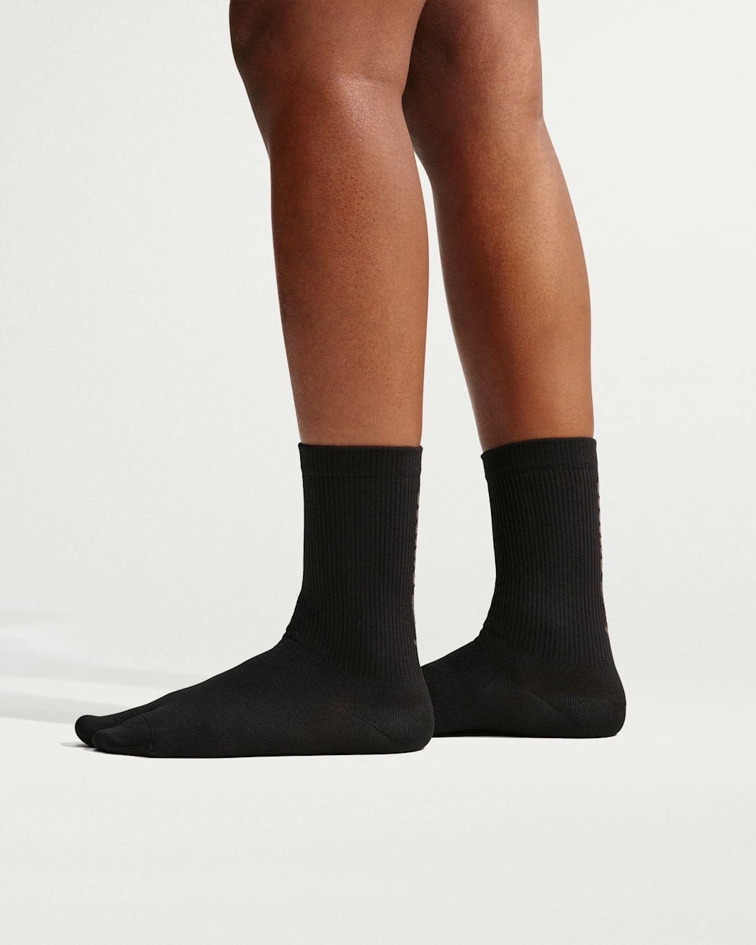 NikeSKIMS Rift-crewstrømper med opdelt tå (1 par) - NSKM Obsidian/NSKM Boulder