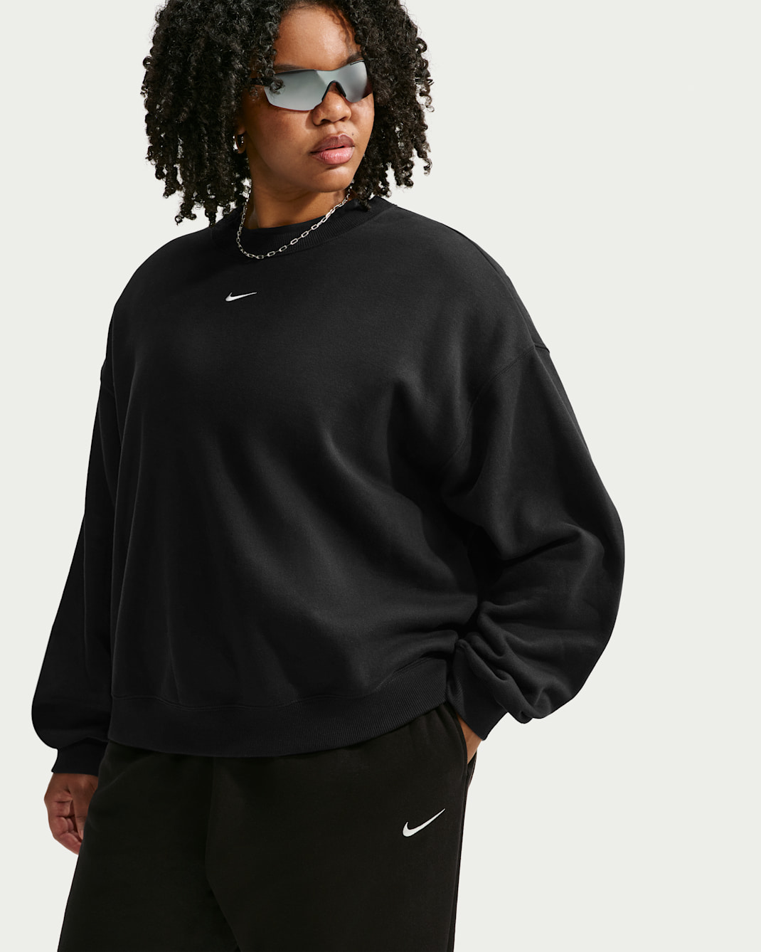 Sudadera de cuello redondo oversized para mujer (talla grande) Nike Studio Fleece Medium Weight - Total Black/Vela