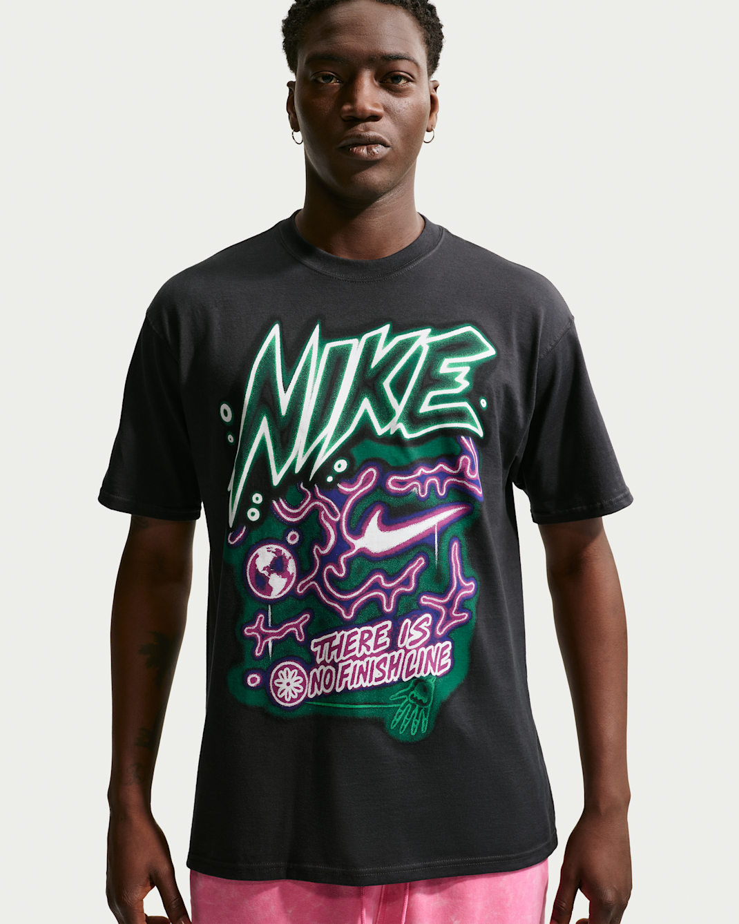 Nike Sportswear Men's T-Shirt - Off-Noir