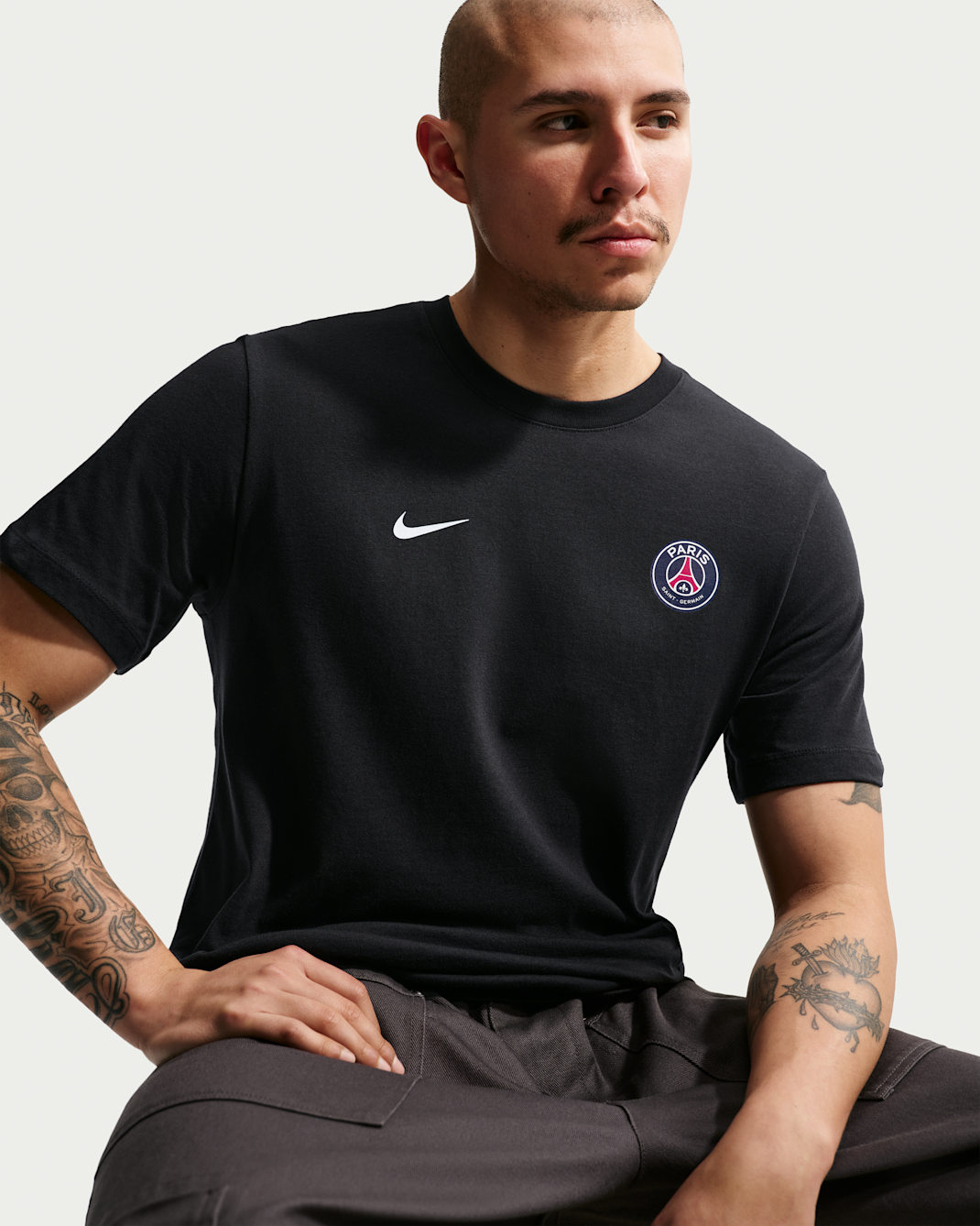 Paris Saint-Germain Essential Men's Nike Soccer T-Shirt - Black