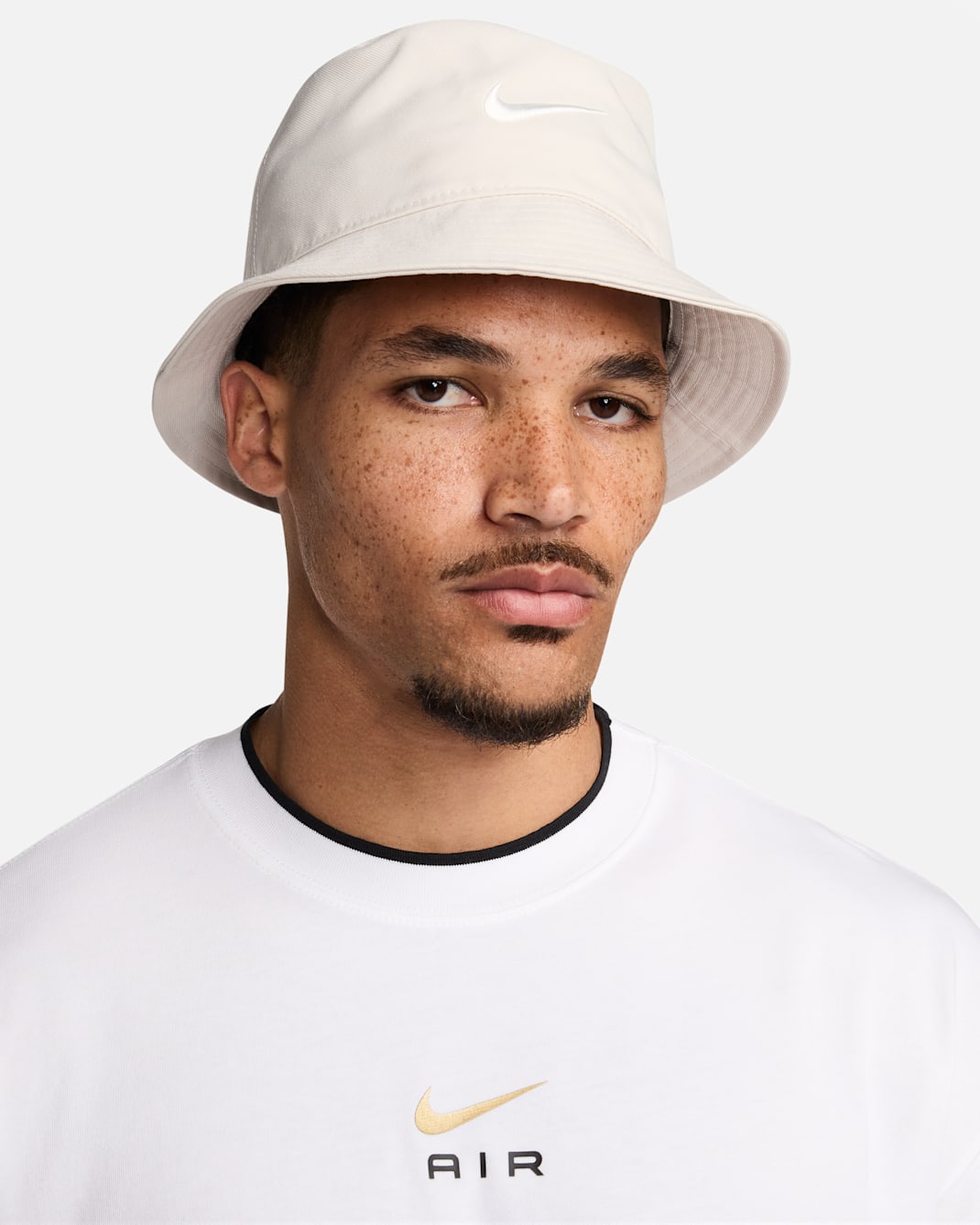 Nike Apex Swoosh Bucket Hat - Light Orewood Brown/Sail