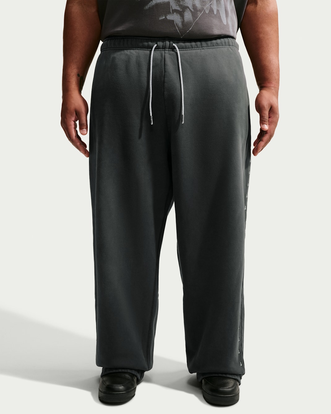 Ja Standard Issue Men's Therma-FIT Fleece Open Hem Basketball Pants