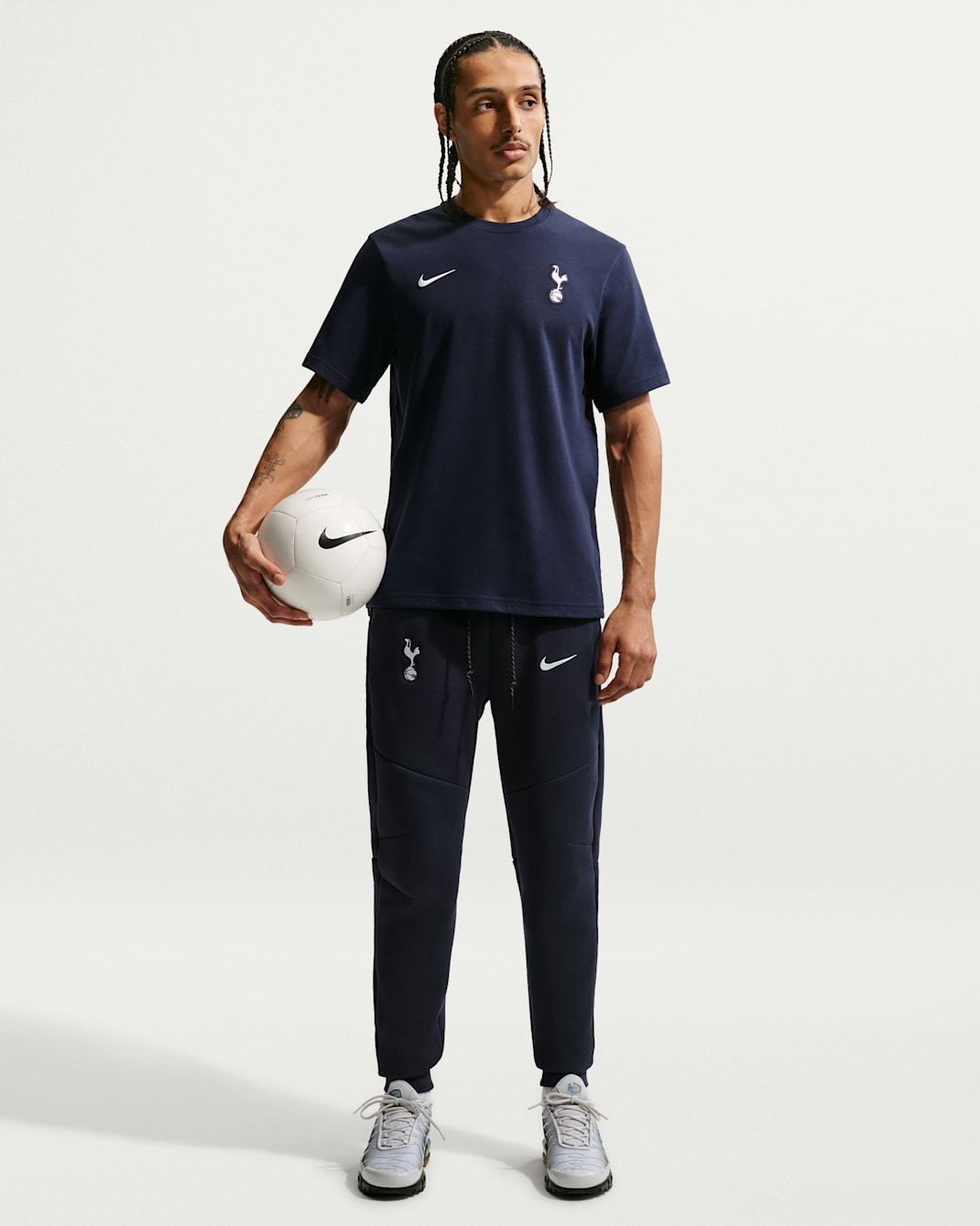Tottenham Hotspur Tech Fleece Men's Nike Football Joggers - Obsidian/White