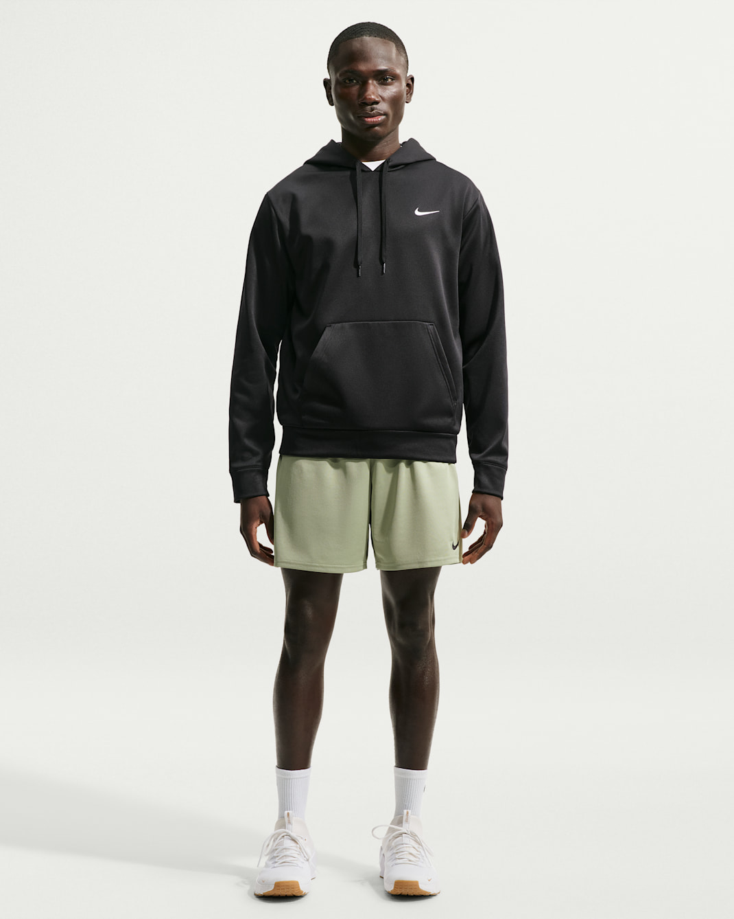 Shorts de entrenamiento Dri-FIT de 18 cm para hombre Nike Flex - Oliva empolvado/Negro