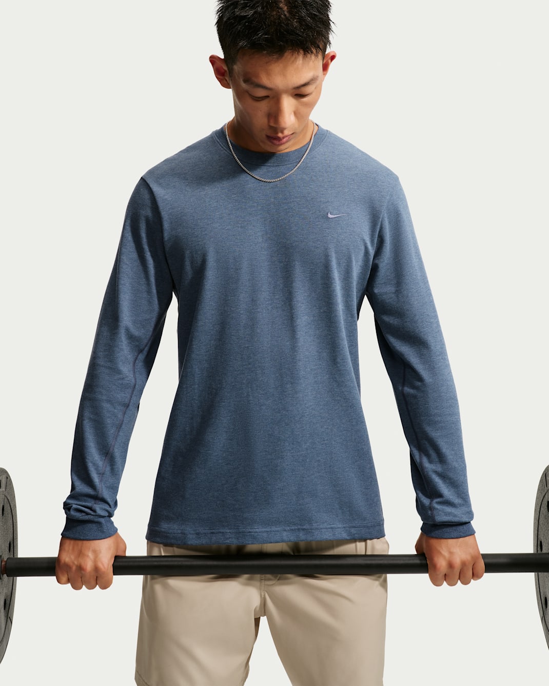 เสื้อแขนยาวอเนกประสงค์ผู้ชาย Dri-FIT Nike Primary - New Slate/Heather/New Slate