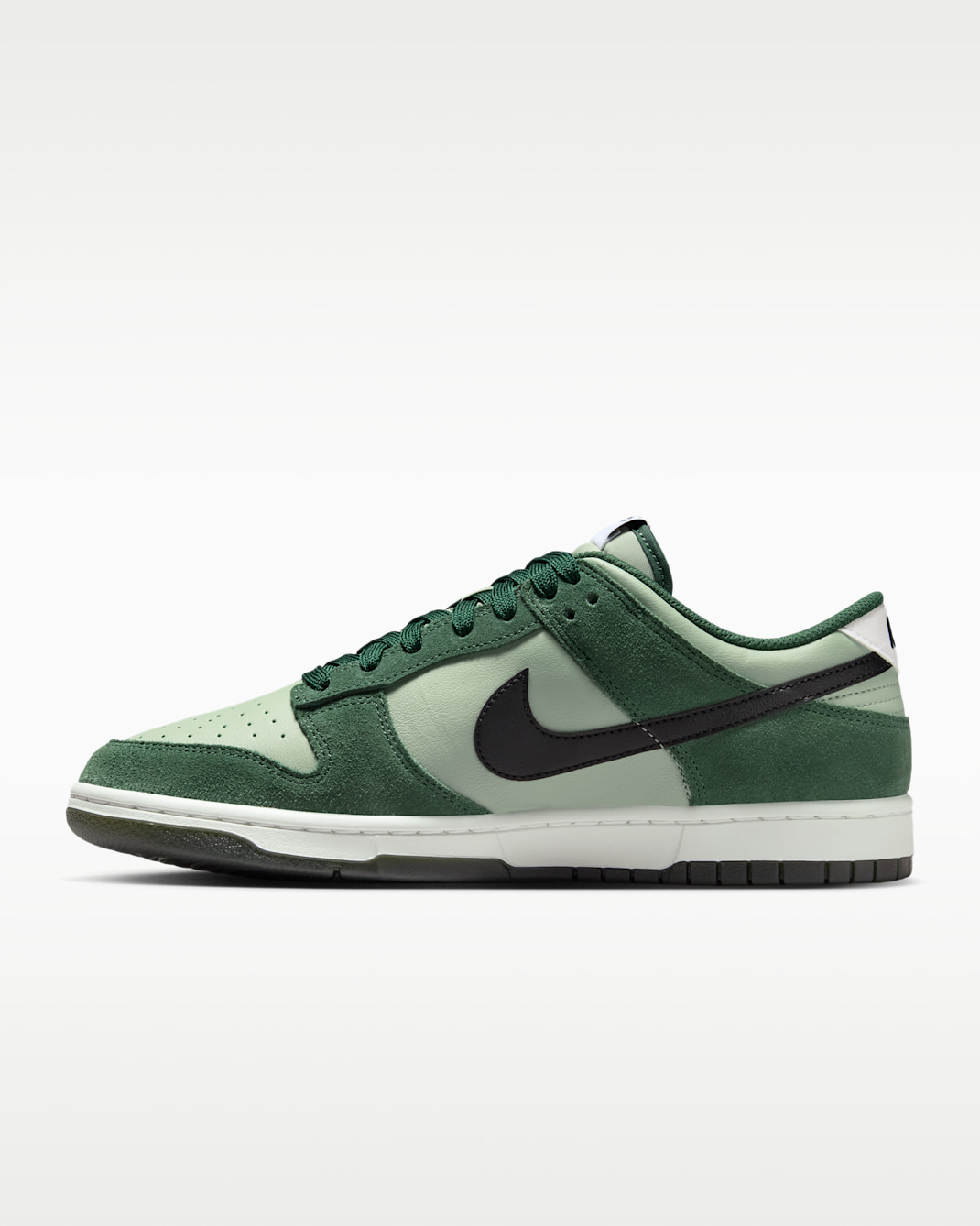 Nike Dunk Low Retro SE Men's Shoes - Jade Horizon/Fir/Summit White/Black