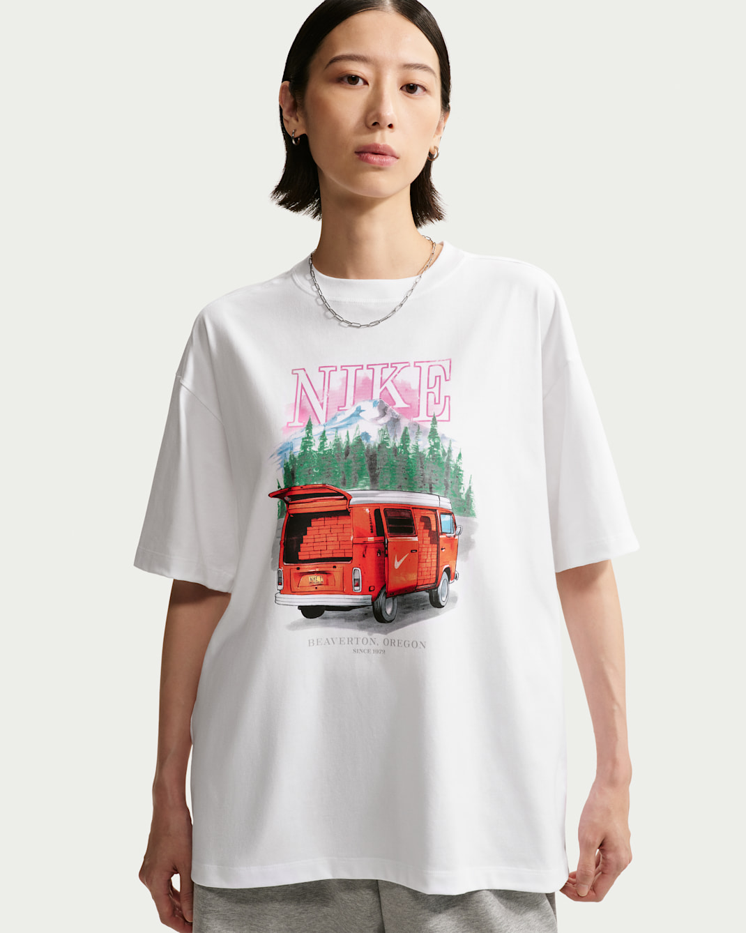 Nike Sportswear Classic Women's Oversized T-Shirt - White