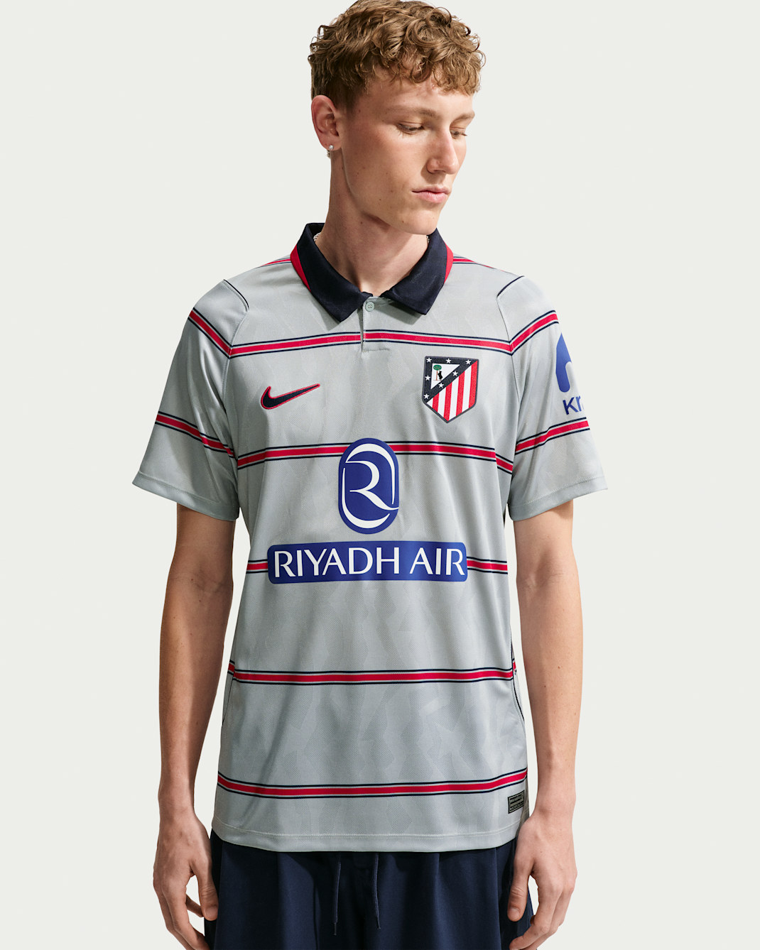 Atlético Madrid 2026/27 Stadium Nike Dri-FIT Replica-fotballdrakt til herre (tredjedrakt) - Light Pumice/Obsidian/Salsa Red/Obsidian