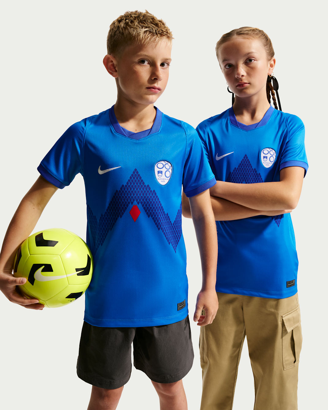 Slovenia 2026 Stadium Away Older Kids' Nike Dri-FIT Football Replica Shirt - Photo Blue/Hyper Royal/White