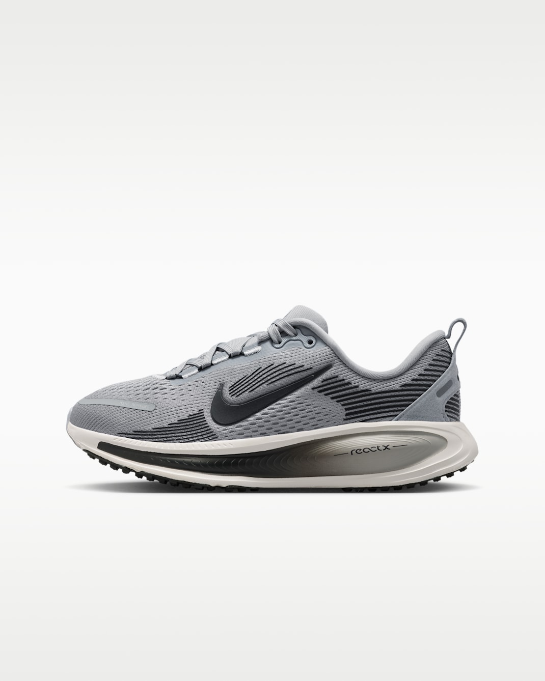 Nike Vomero 18 Older Kids' Road Running Shoes - Wolf Grey/Pure Platinum/Summit White/Anthracite