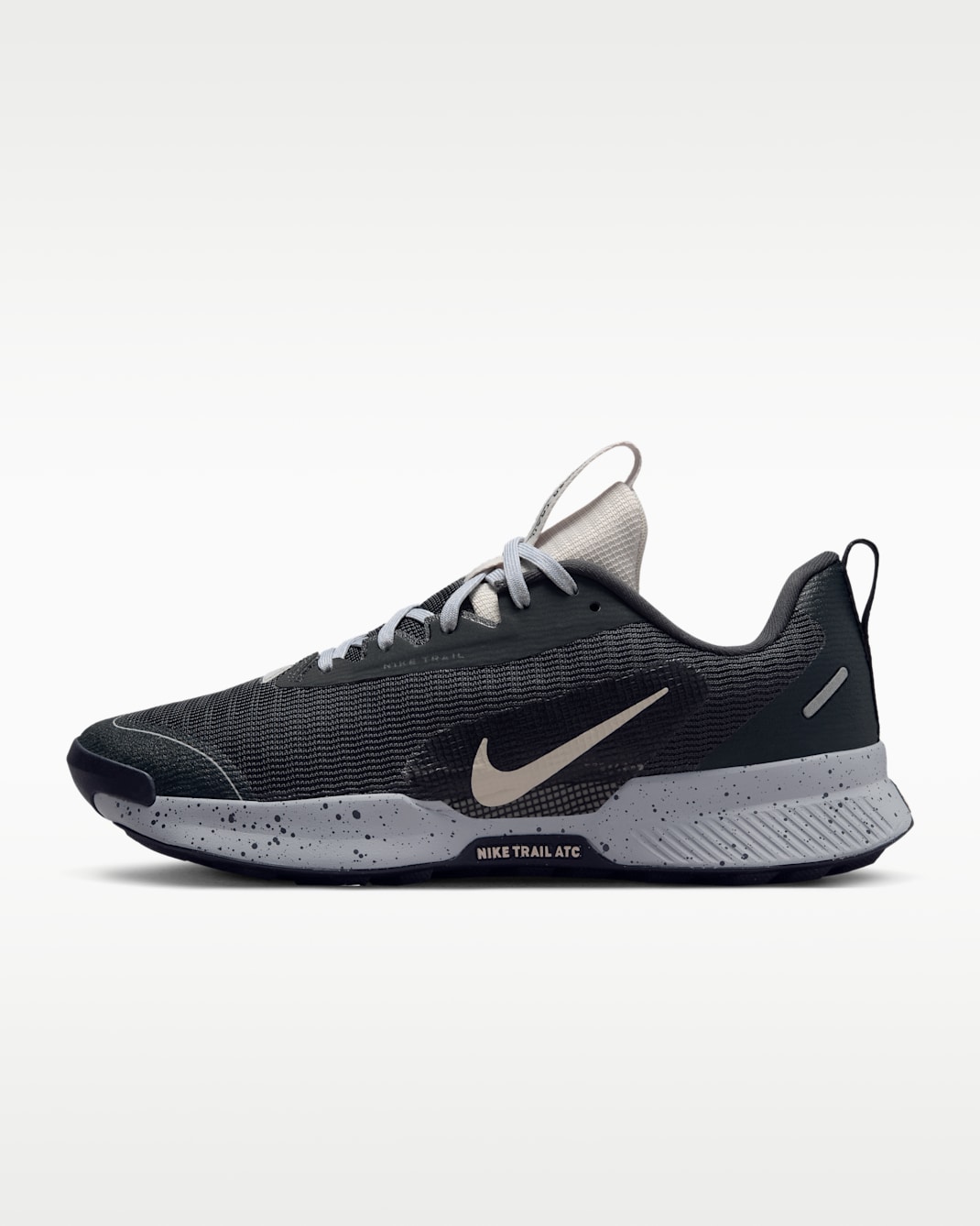 Nike Juniper Trail 3 女款越野跑鞋 - Dark Smoke Grey/黑色/Wolf Grey/Light Orewood Brown