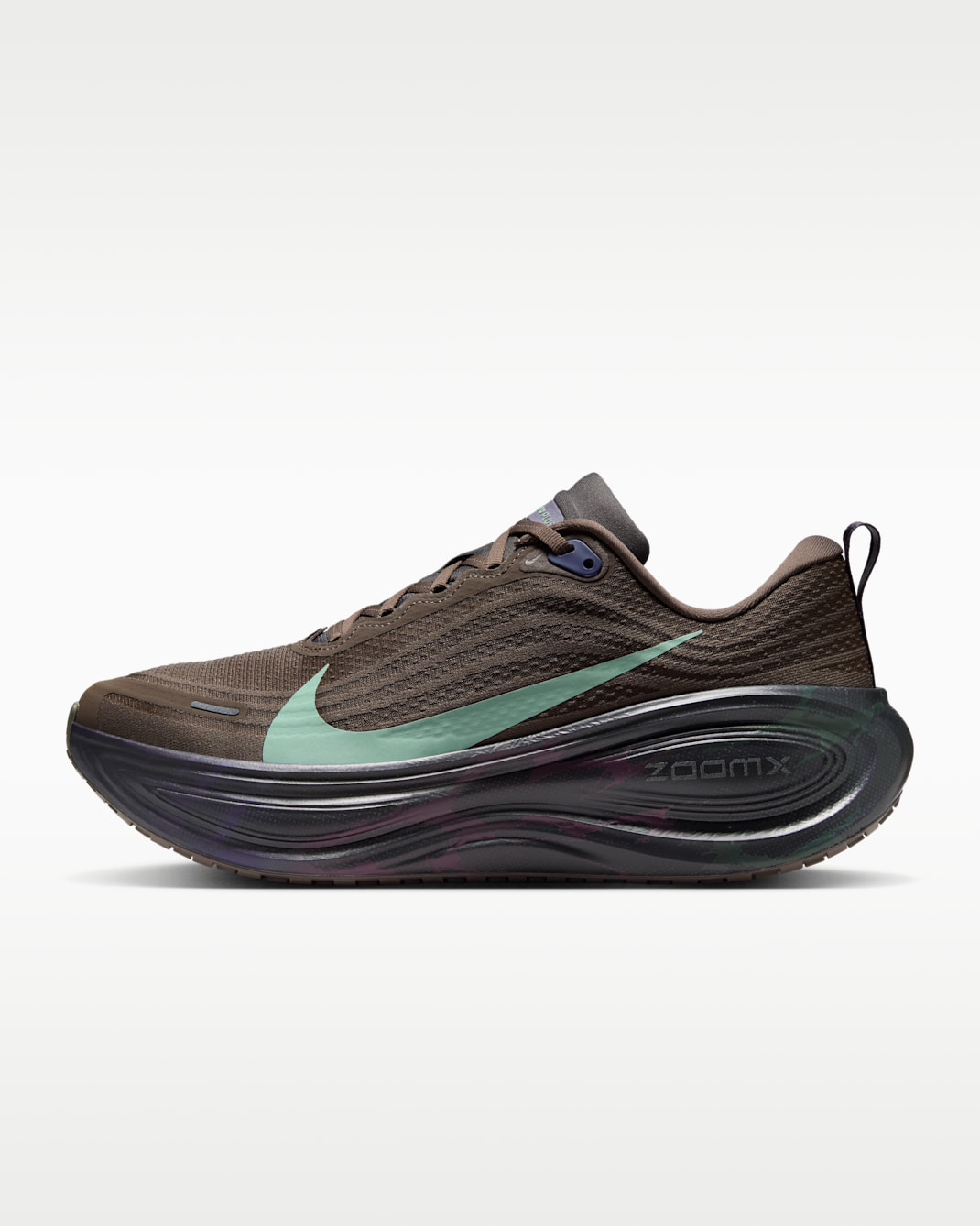 Nike Vomero Plus Straßenlaufschuh (Herren) - Ironstone/Dark Smoke Grey/Dark Raisin/Quartz Patina