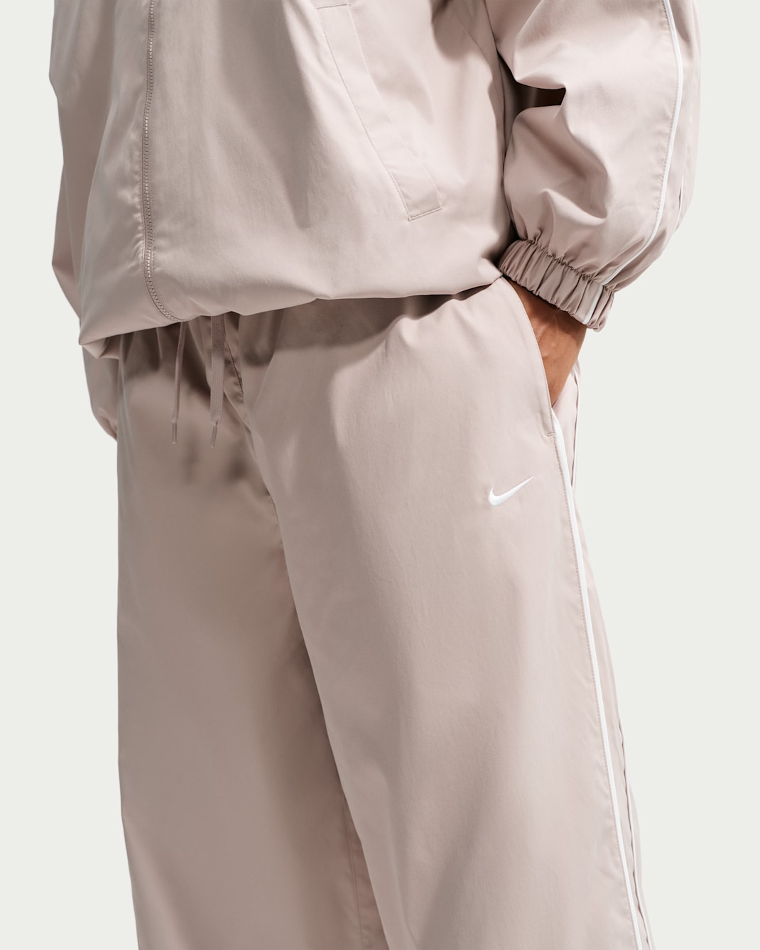 Nike Sportswear Women's Loose High-Waisted Track Pants