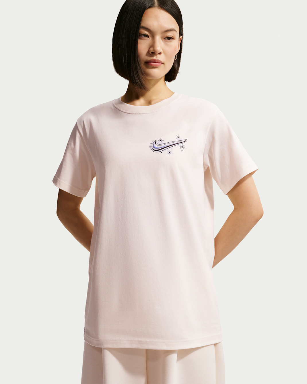 Nike Sportswear Classic Women's Oversized T-Shirt - Chalk