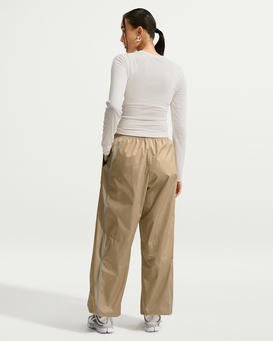 Nike Sportswear Women's Loose High-Rise Track Pants
