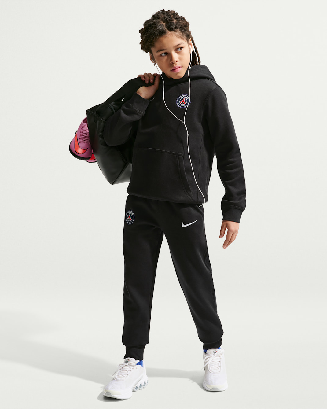 Paris Saint-Germain Club Fleece Nike Soccer szabadidőnadrág nagyobb gyerekeknek (fiúknak) - Fekete/Fehér