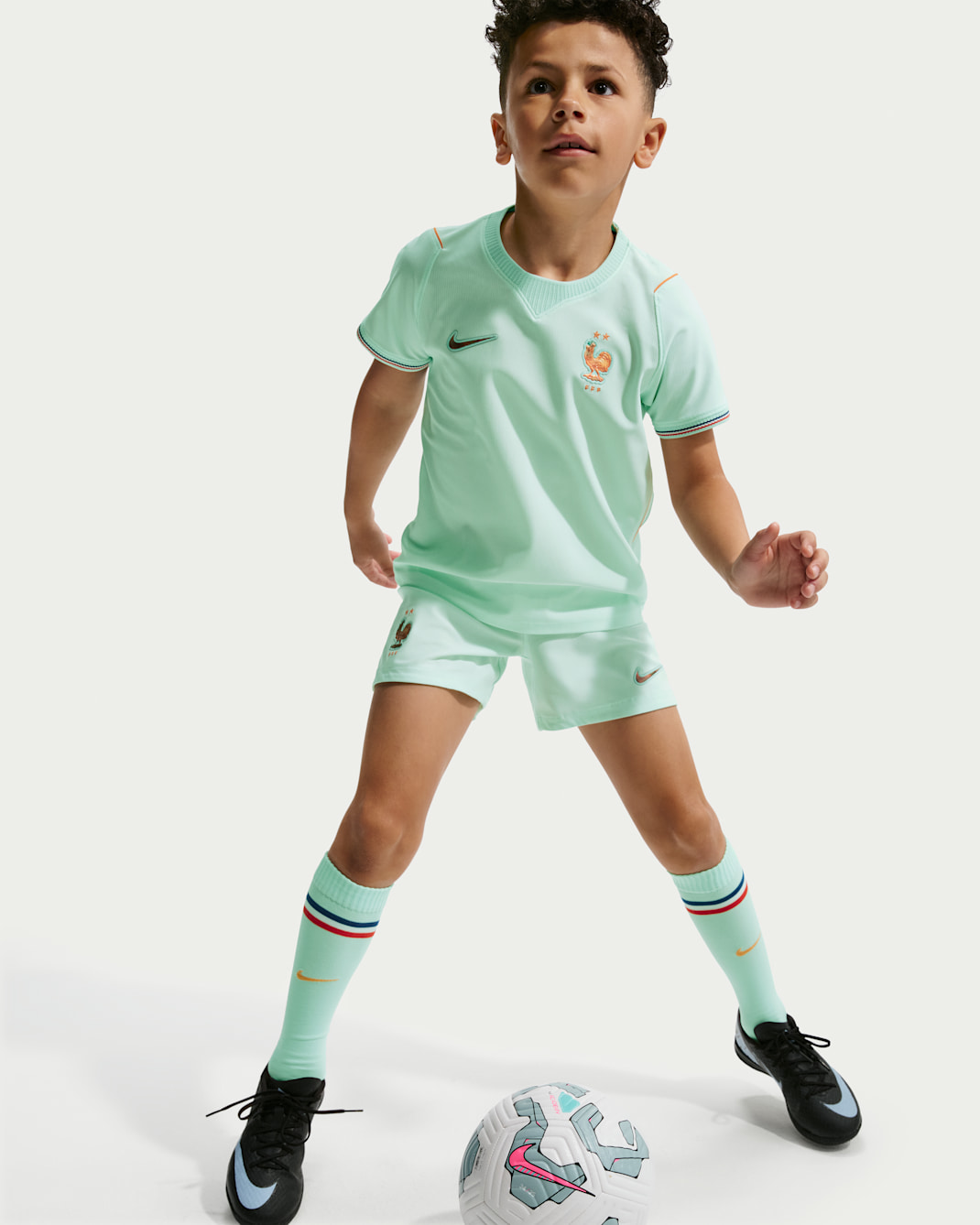 FFF 2026 Stadium Away Little Kids' Nike Soccer Replica 3-Piece Kit