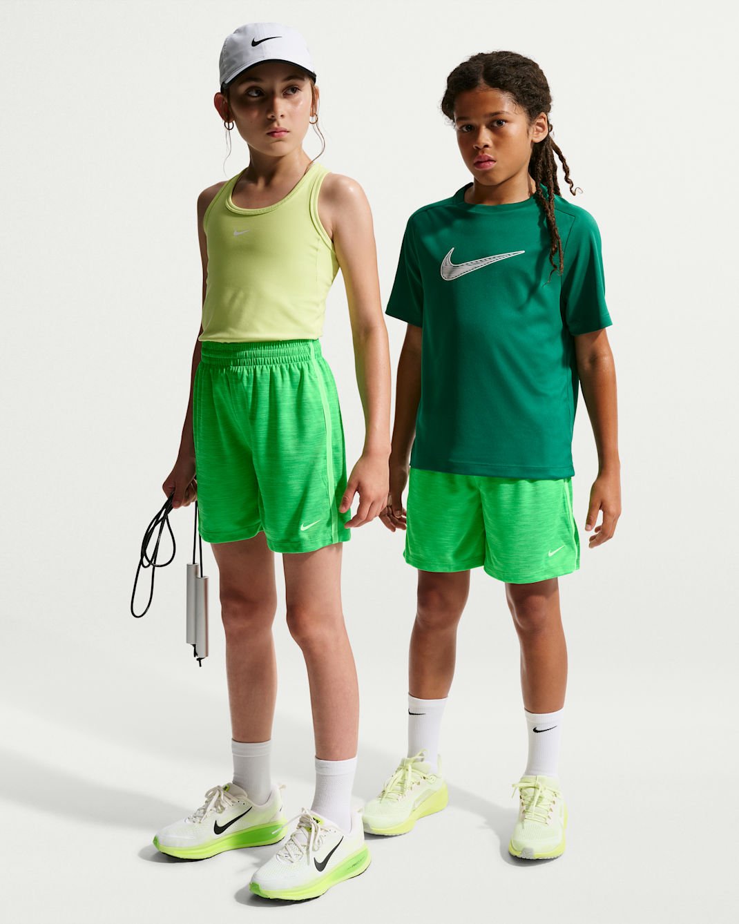Shorts Nike Multi Dri-FIT för ungdom (killar) - Light Green Spark/Illusion Green/Vit