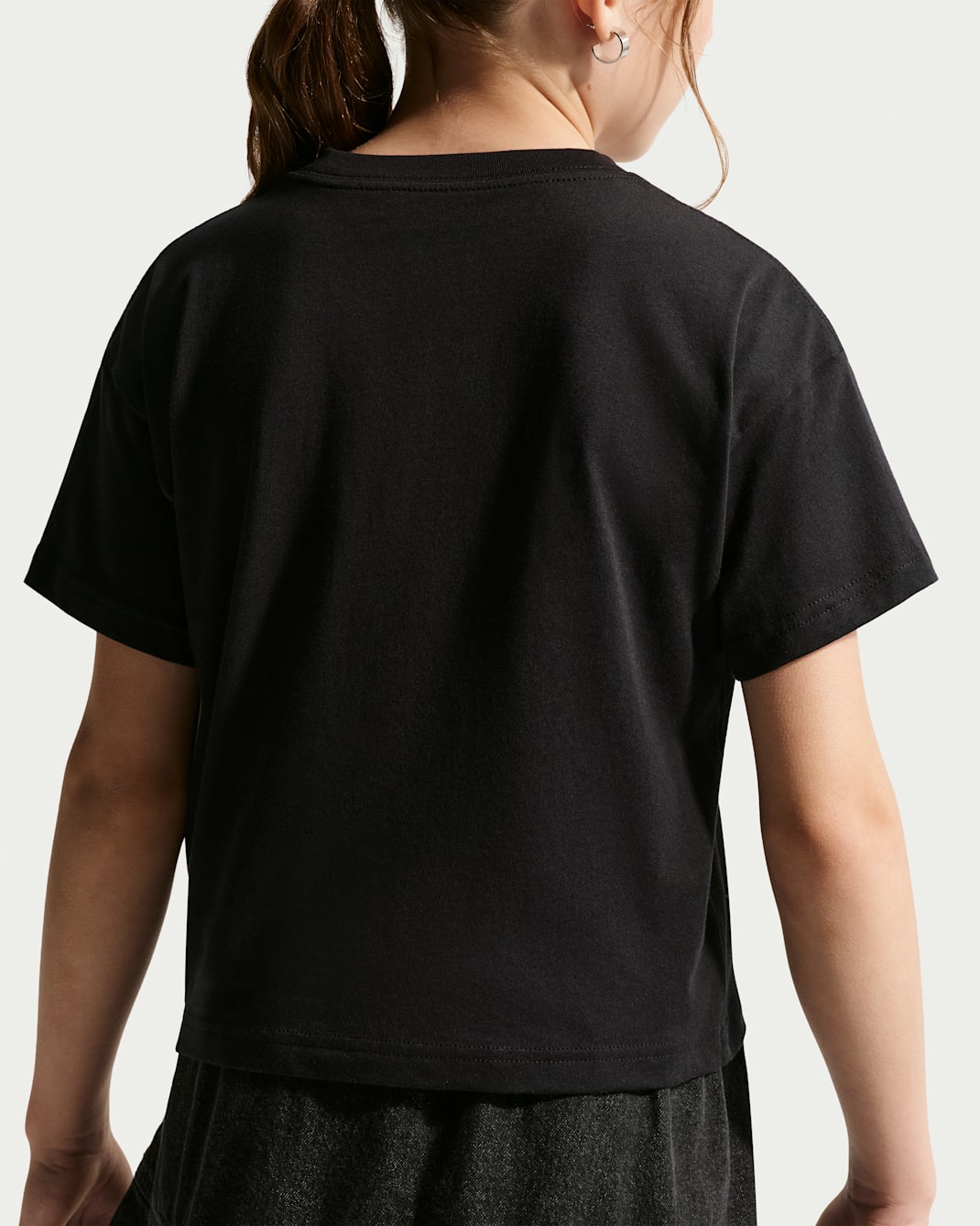 Nike Sportswear Big Kids' (Girls') T-Shirt