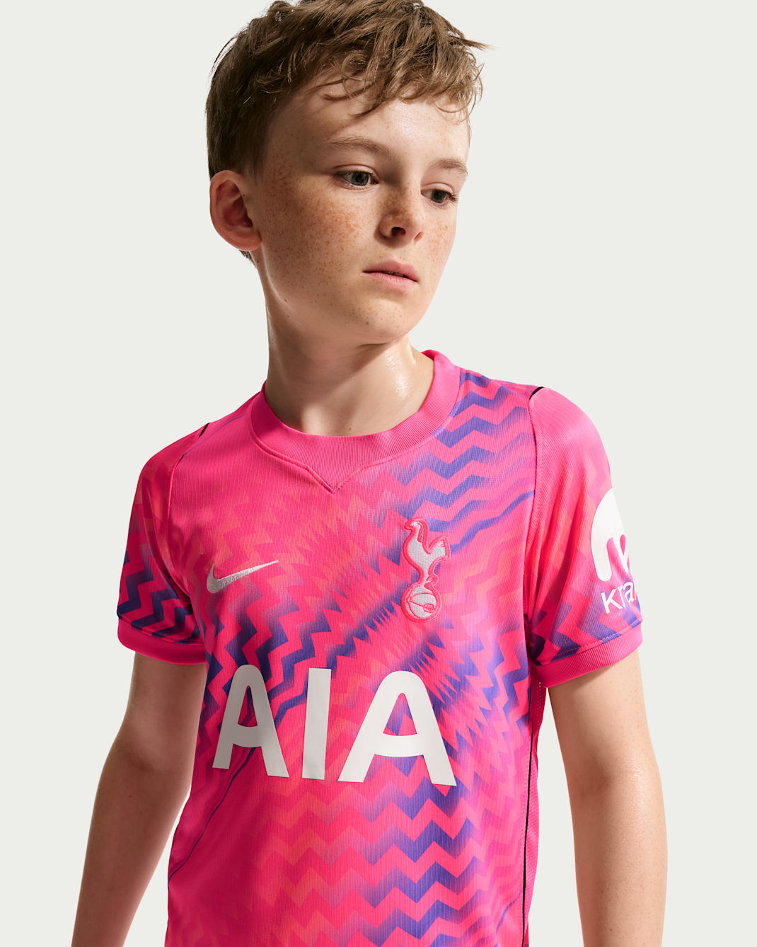 Tottenham Hotspur 2026/27 Stadium Goalkeeper Big Kids' Nike Dri-FIT Soccer Short-Sleeve Replica Jersey