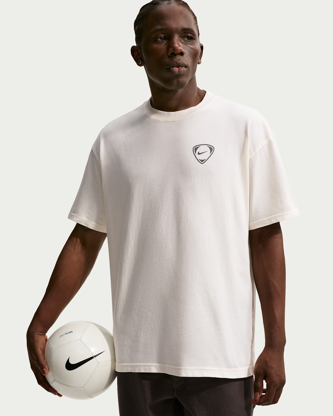Nike Men's Football T-Shirt - Pale Ivory