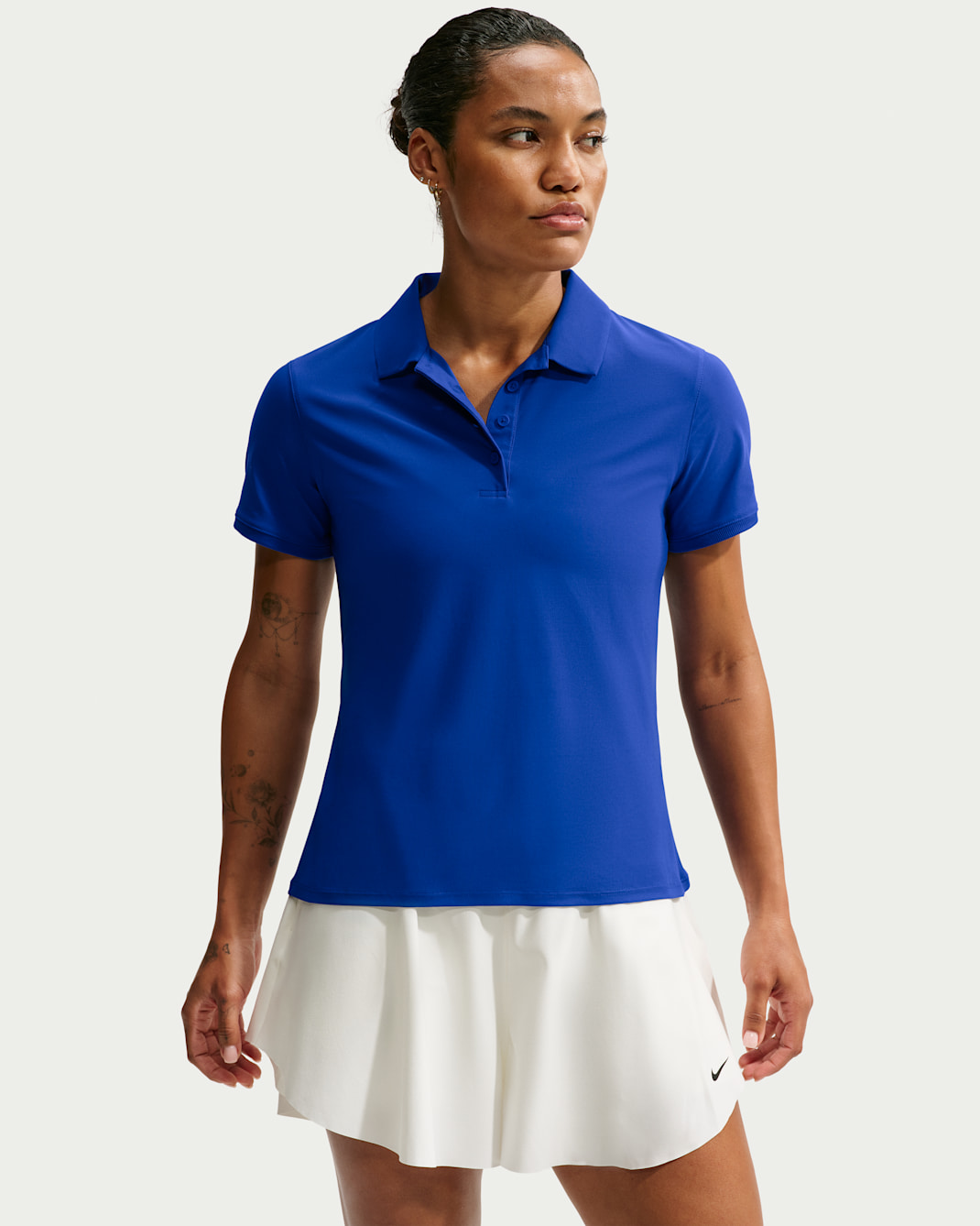 Polo de golf de manga corta Dri-FIT para mujer Nike Victory - Azul eléctrico/Blanco