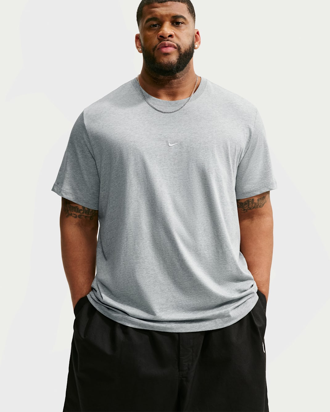 Nike Sportswear Men's Standard T-Shirt
