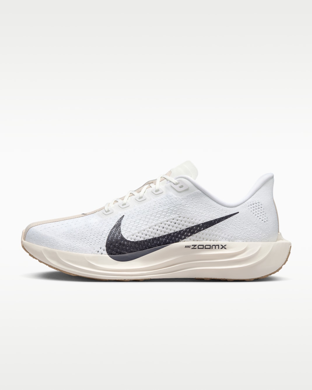 ナイキ ペガサス プラス メンズ ロード ランニングシューズ - ホワイト/セイル/ライトオールウッドブラウン/アンスラサイト