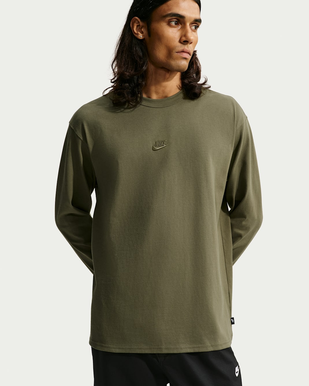 Nike Sportswear Premium Essentials Men's Long-Sleeve T-Shirt - Medium Olive