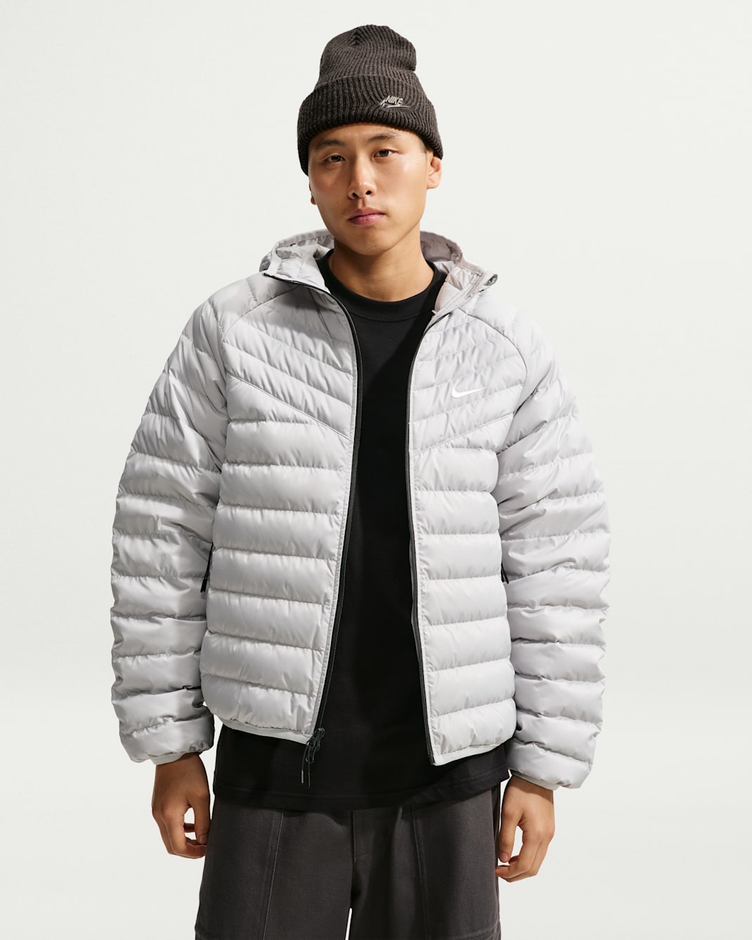 Veste légère en duvet microcanal Nike Windrunner pour homme - Grey Fog/Blanc