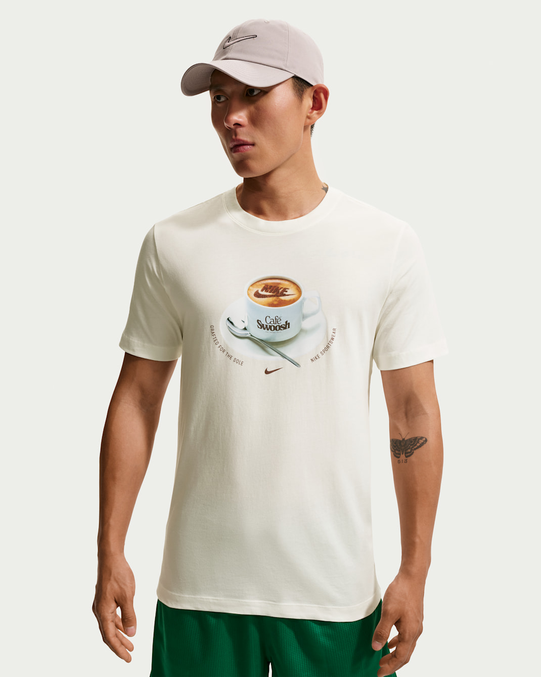 ナイキ スポーツウェア Tシャツ - セイル