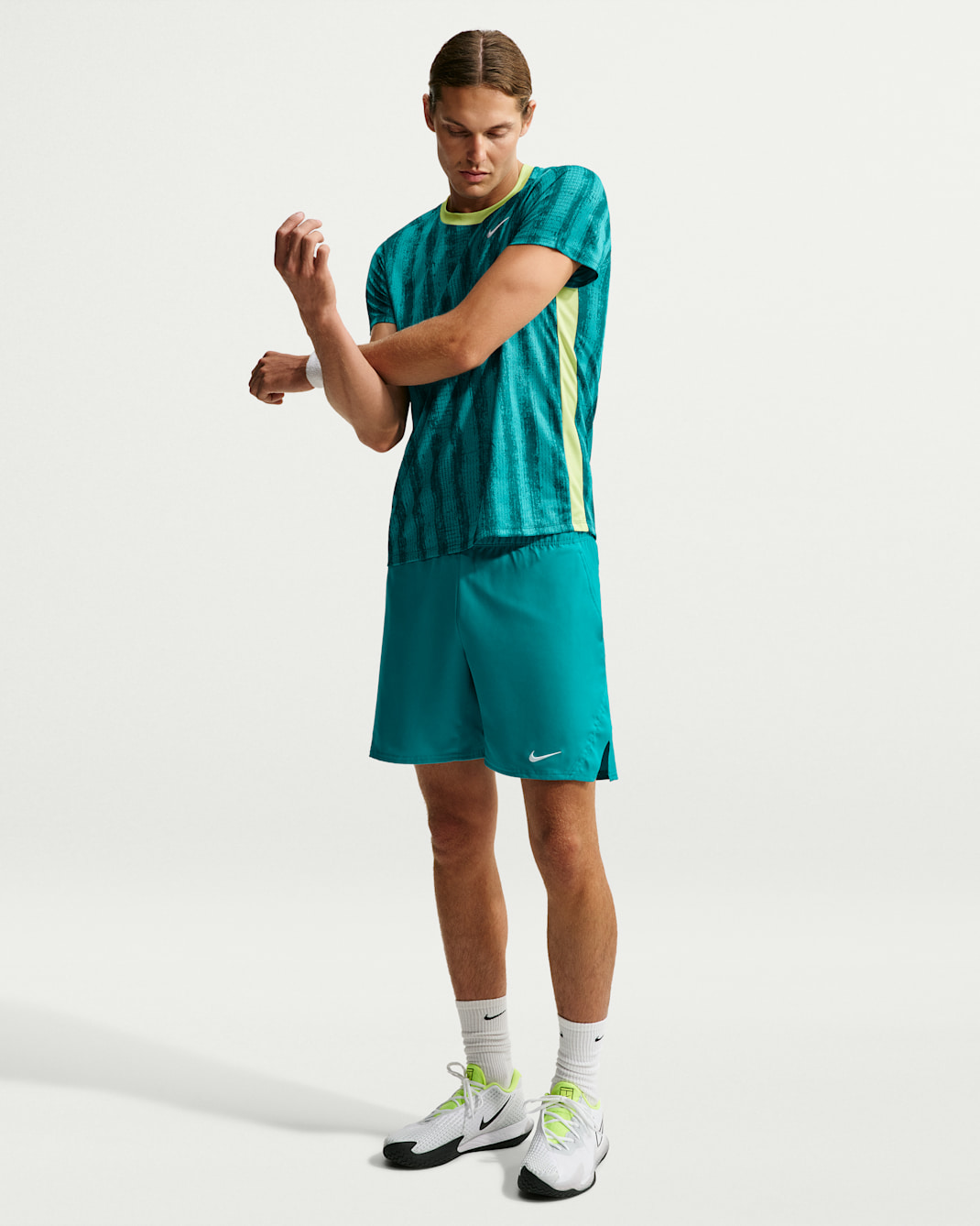 NikeCourt Victory Men's Dri-FIT 7" Tennis Shorts - Energy/White