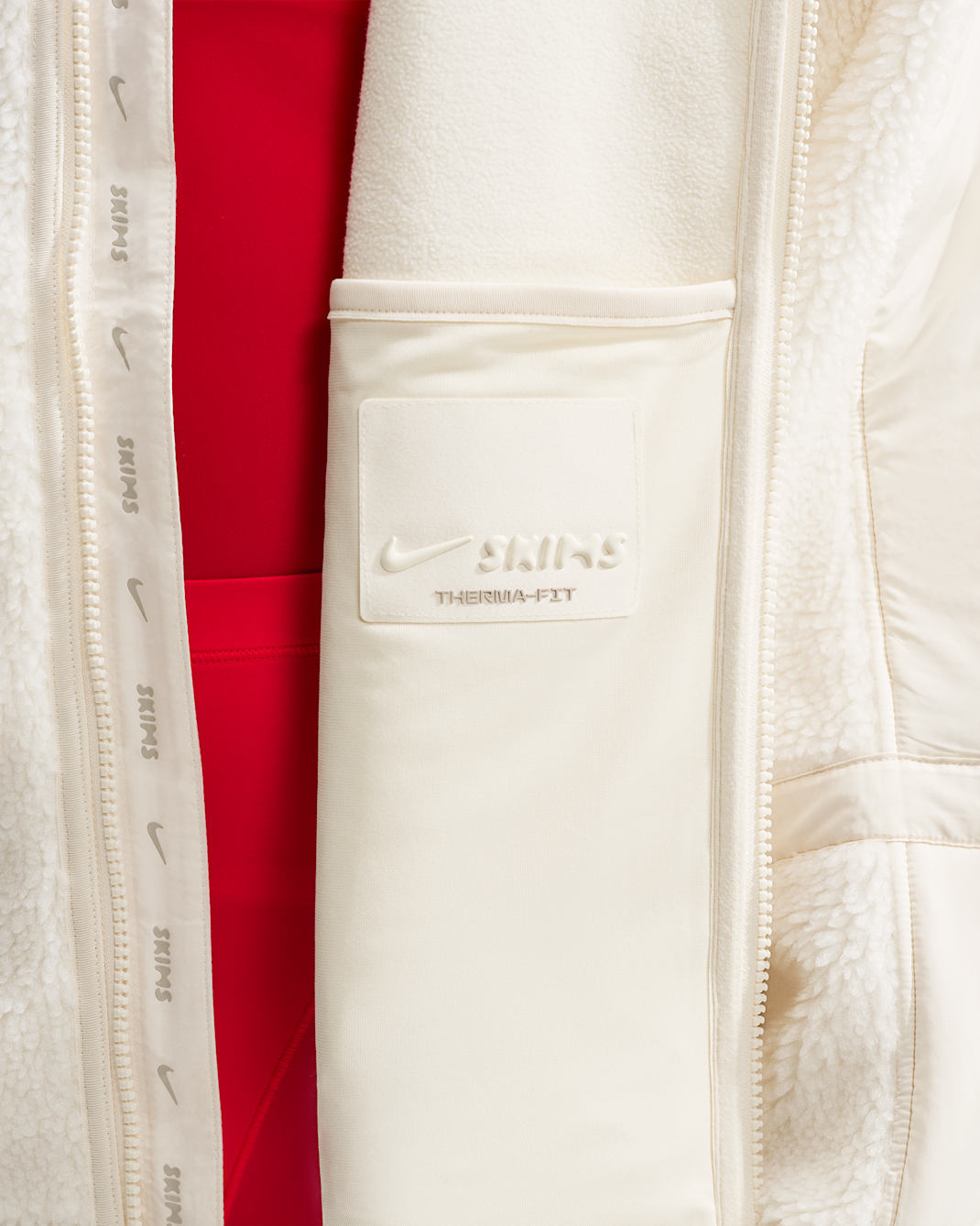 NikeSKIMS Sherpa Women's Oversized Full-Zip Hooded Jacket