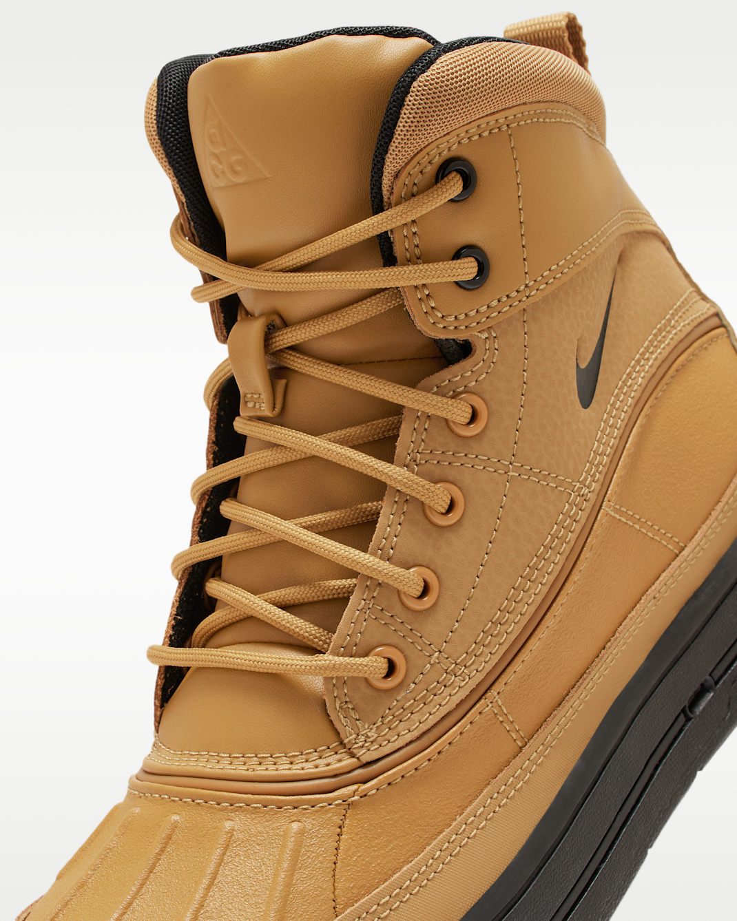Nike Woodside 2 High Big Kids' Boots