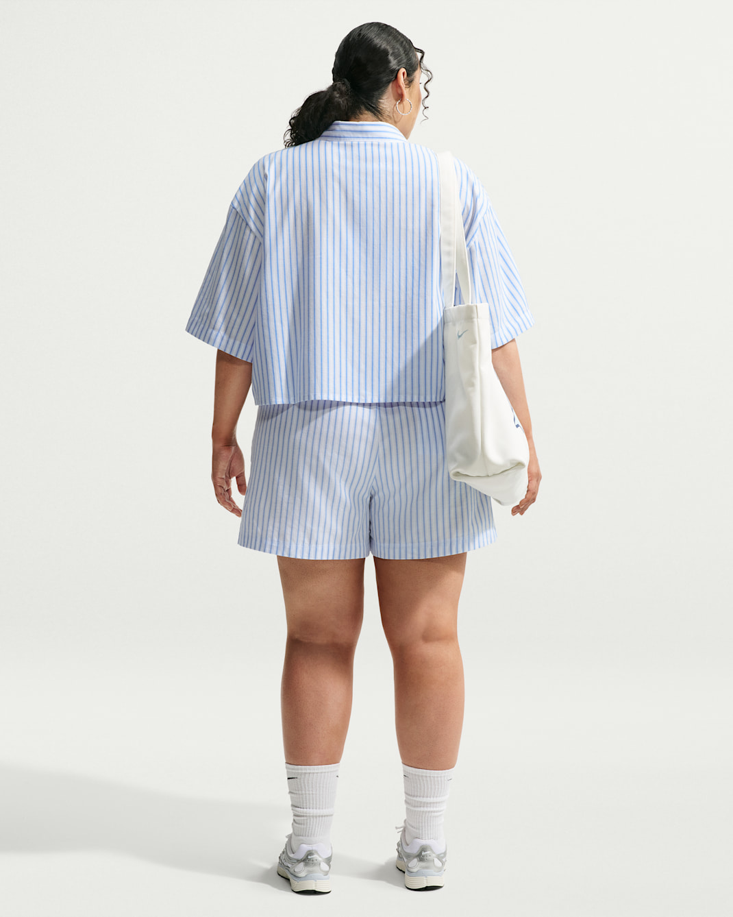 Nike Sportswear Chill Poplin Women's Oversized Striped Top (Plus Size)