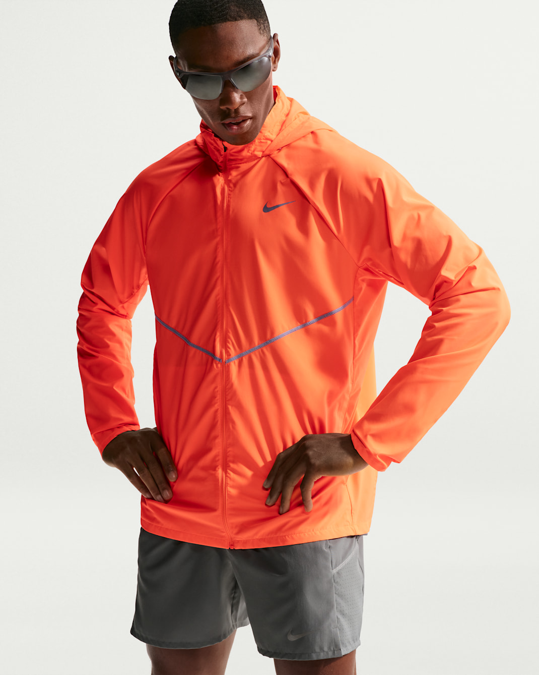 Pánská běžecká bunda Nike Miler Repel s UV ochranou - Total Orange/Total Orange