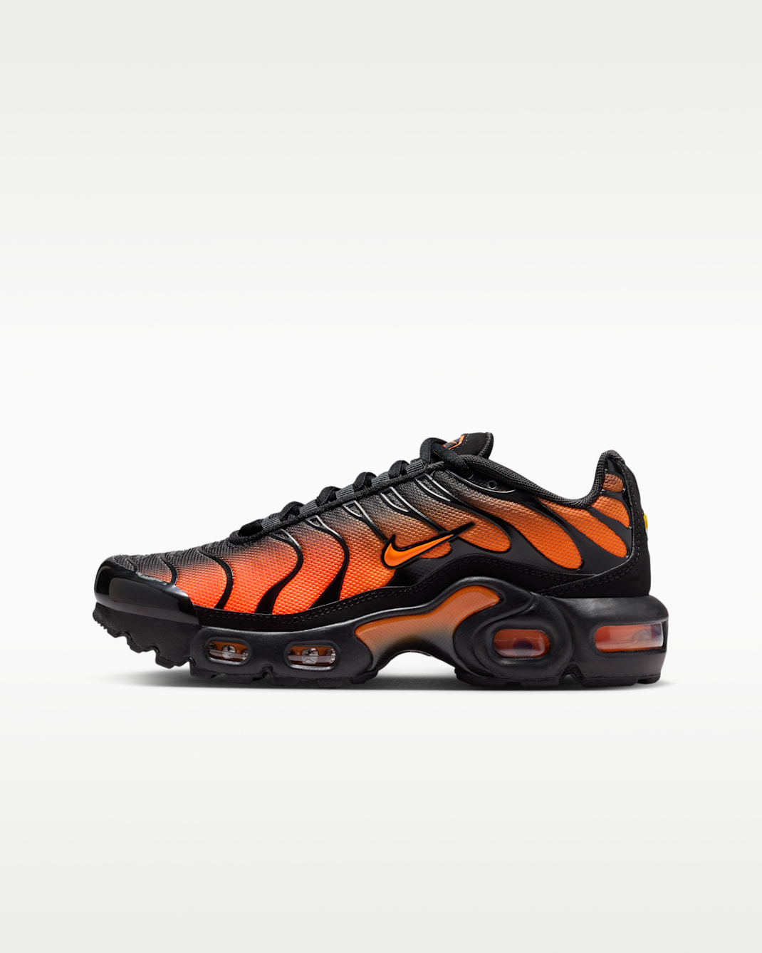 Nike Air Max Plus Schuh (ältere Kinder) - Schwarz/Schwarz/Total Orange
