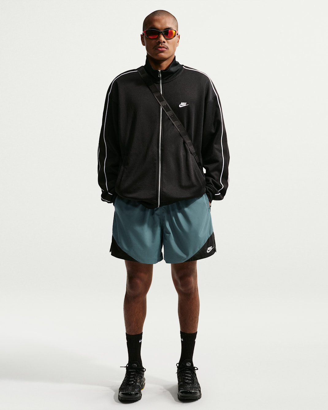 Nike Windrunner könnyű, szőtt férfirövidnadrág - Mineral Slate/Fekete/Fehér