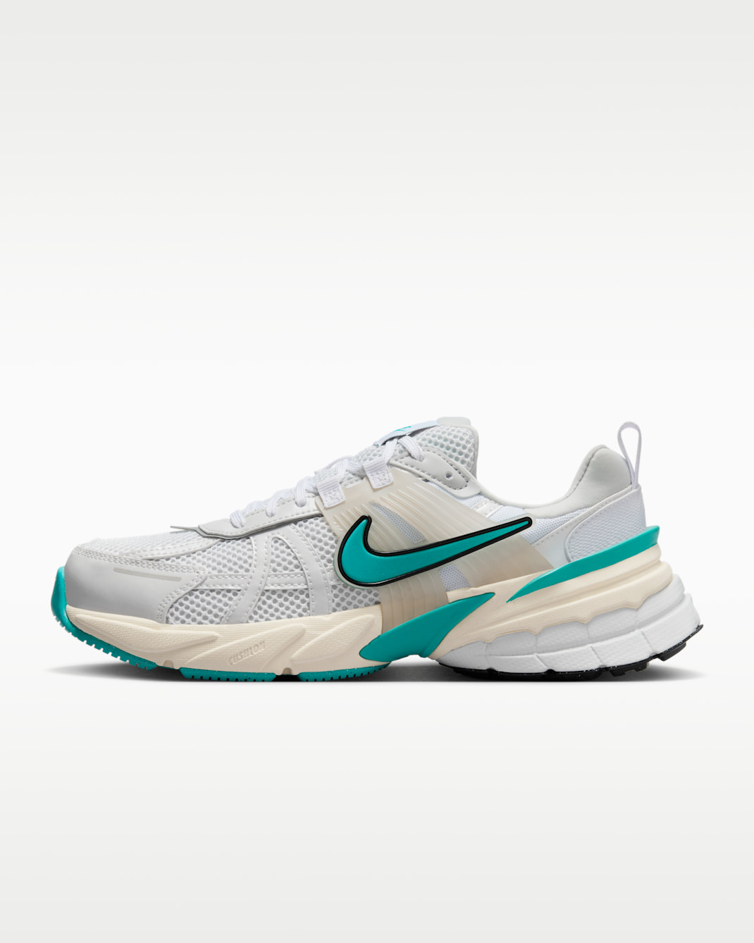 Tenis con detalles reflejantes para mujer Nike V2K Run - Blanco/Leche de coco/Blanco cumbre/Cactus empolvado