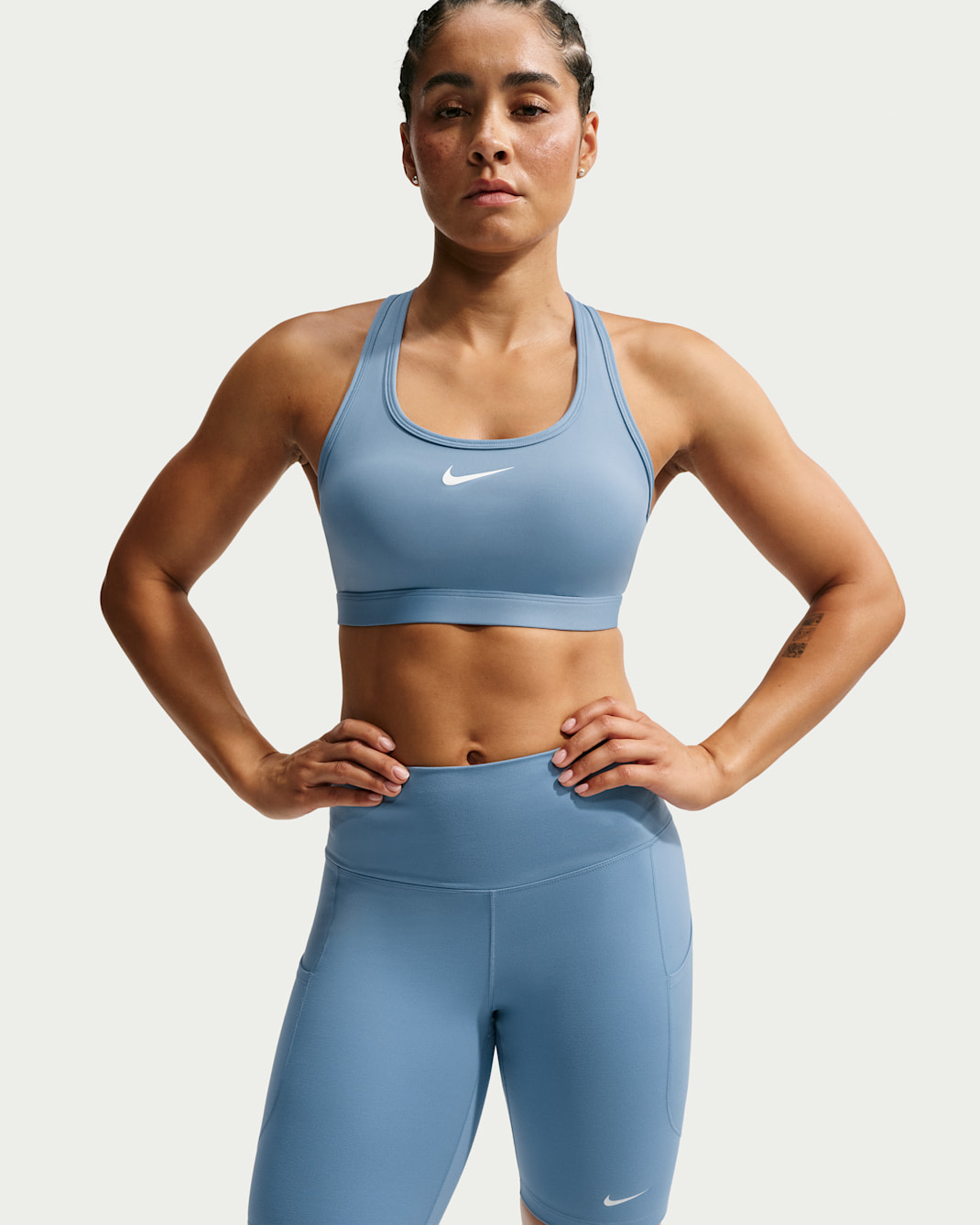 Nike Swoosh Women's Medium-Support Padded Sports Bra - Work Blue/White